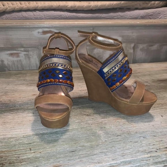 Wedges - Picture 1 of 1